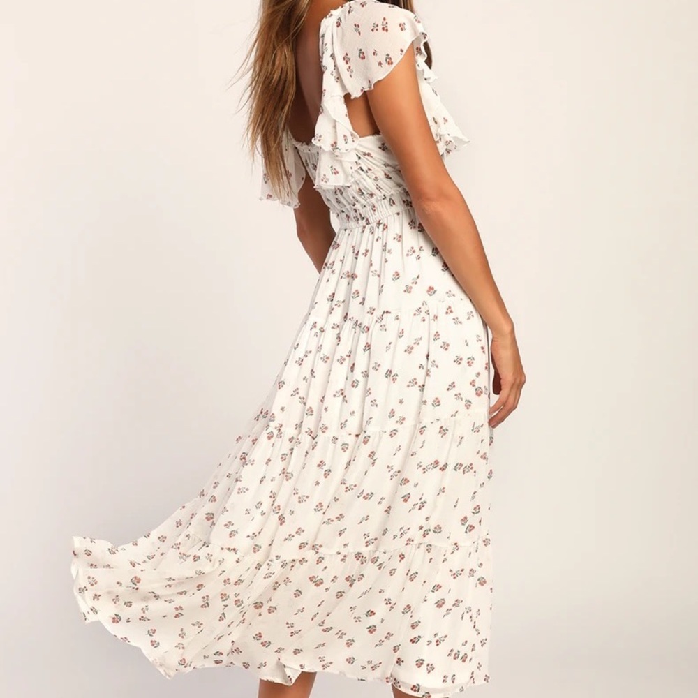 Summer Wanderings Floral Flutter Sleeve Midi Dress View 4